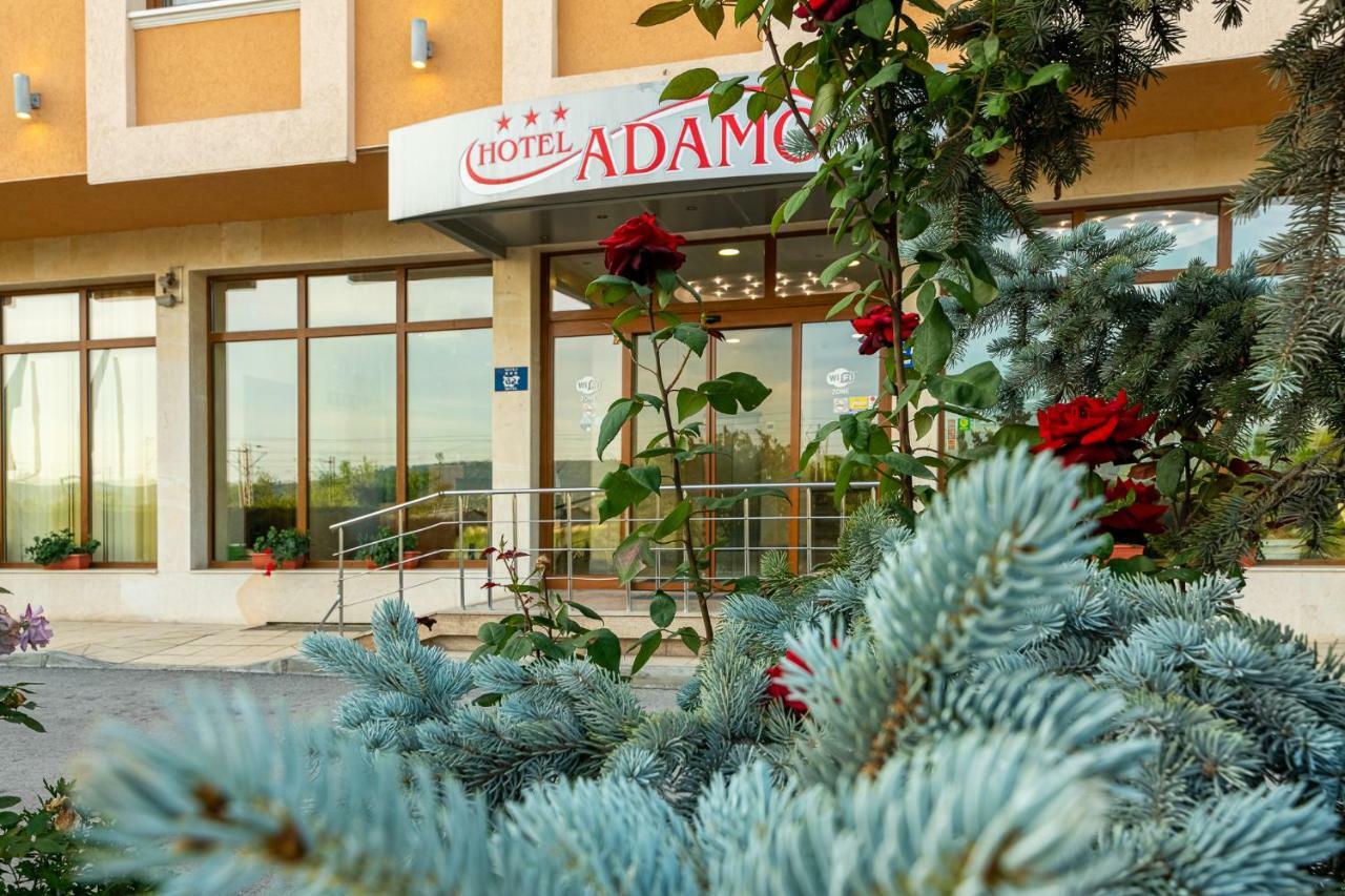 Adamo Hotel Varna Exterior photo